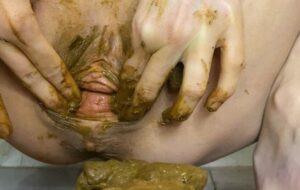 Pooping big shit and stuffing it inside with p00girl Prolapse